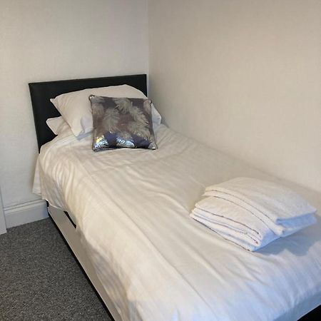 Lovely Two Bed Apartment @ 24A Green Street Ryde  Exterior foto